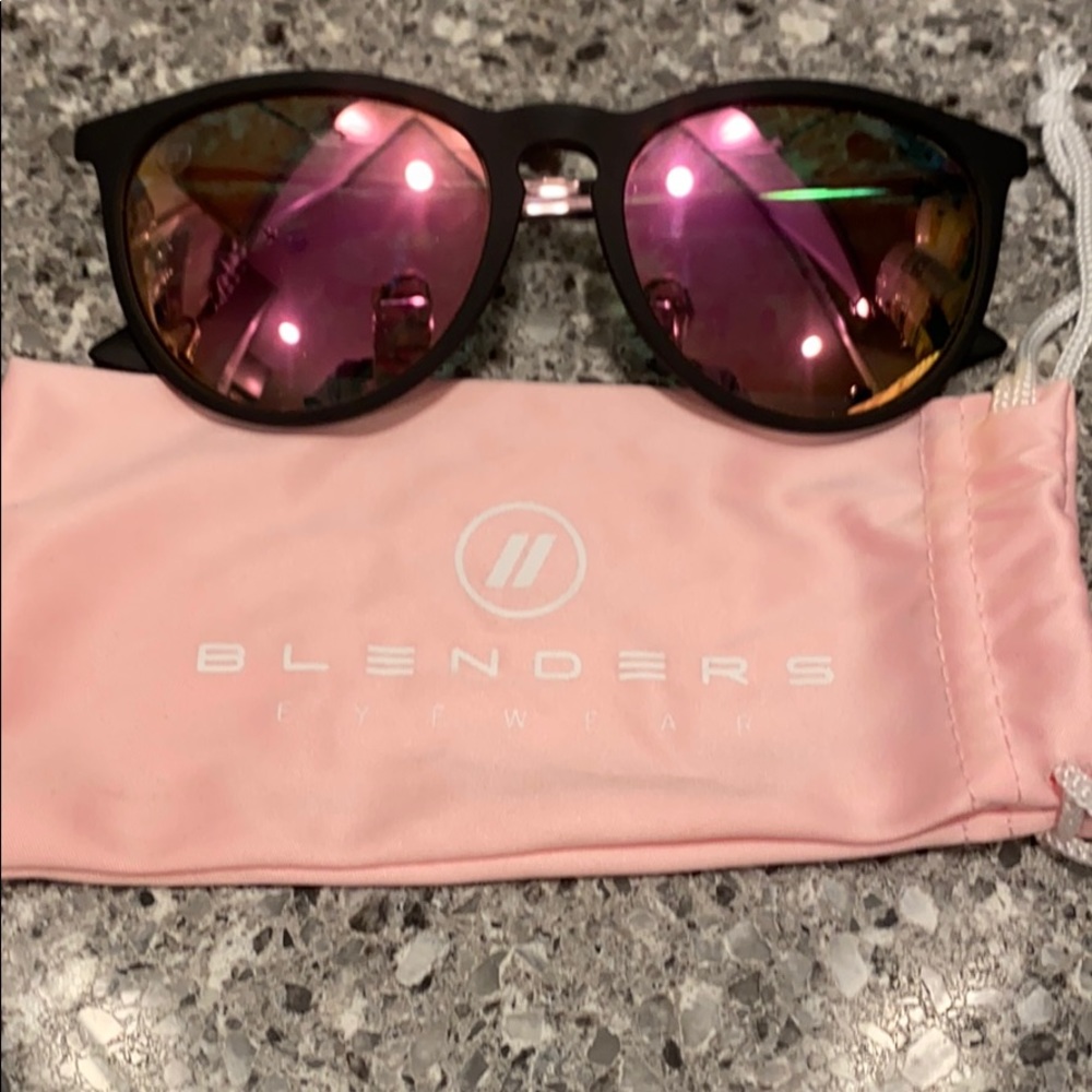 Blenders  Rose Theater sunglasses